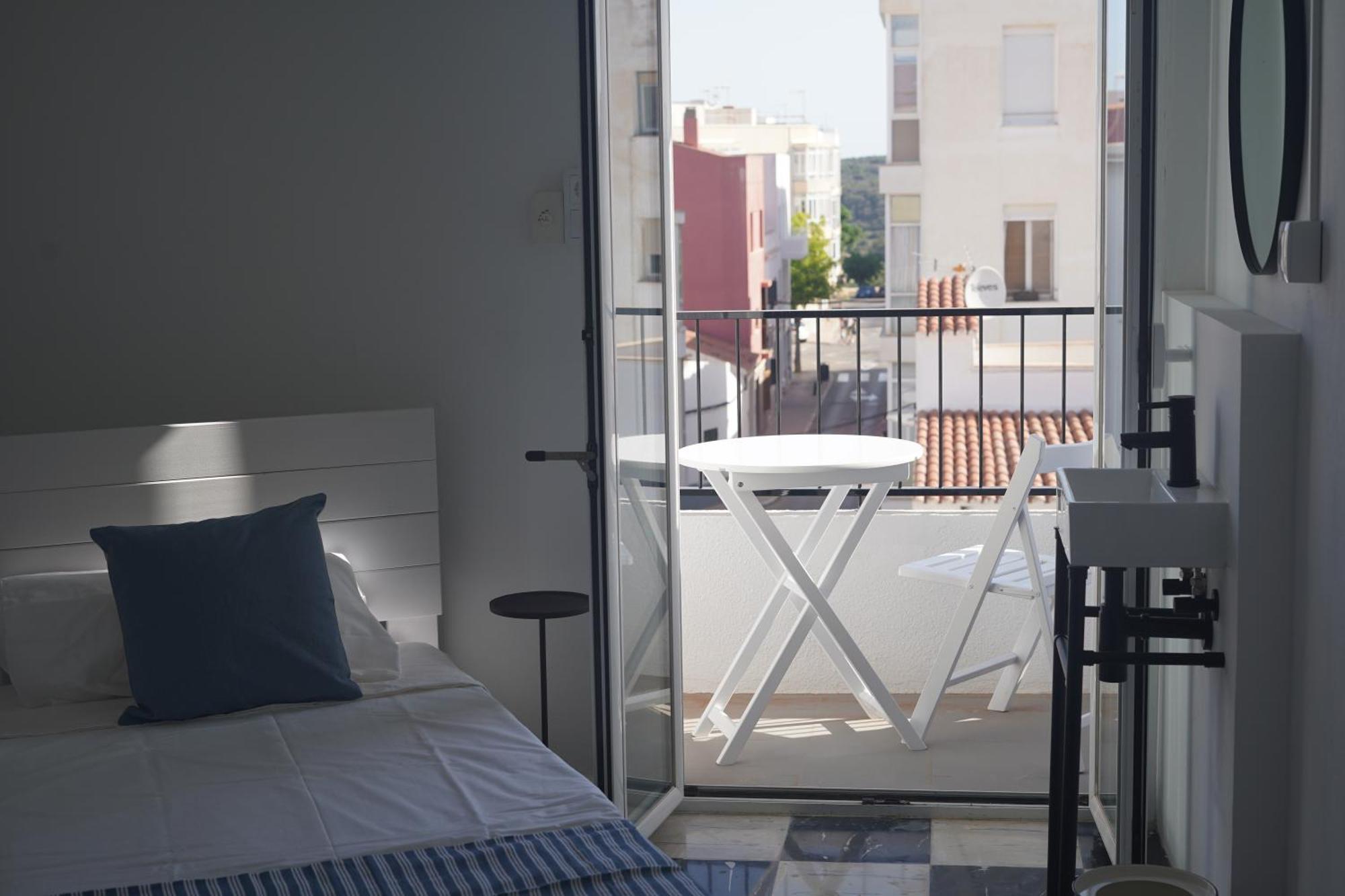 Hostal Sa Roqueta Mahon מראה חיצוני תמונה